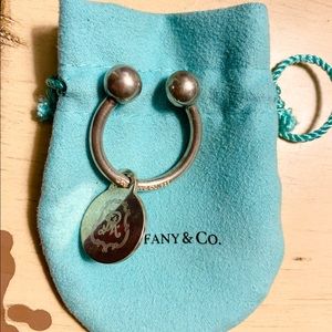Tiffany key chain with the initial R